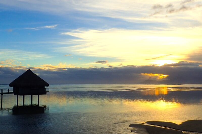 タヒチ島の夕日