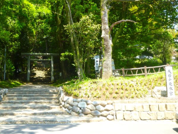 天岩戸神社01